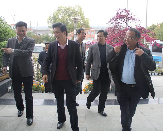 1481249210720308Kkch.jpg 201604011343447953.jpg